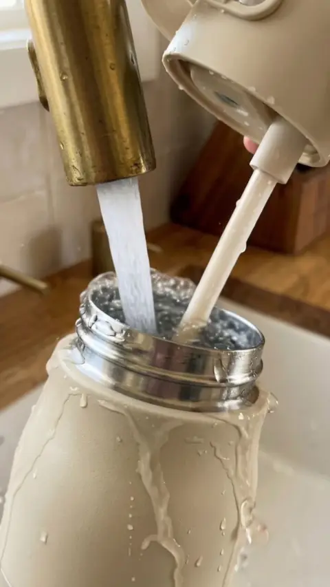Vídeo de producto: botella